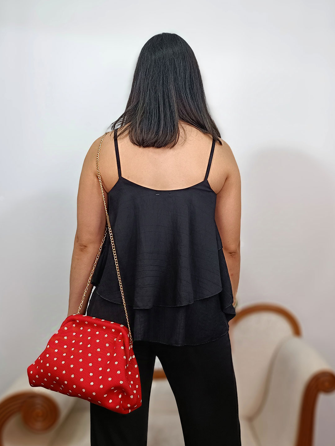 Parte posterior de blusa de tirantes fina con volantes de viscosa suave